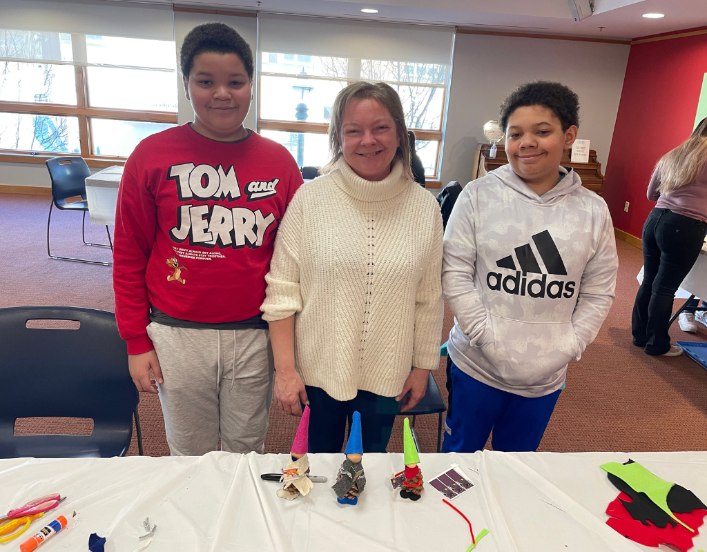 Teens with parent during our winter craft.